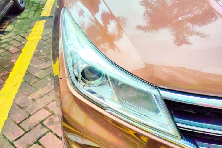 Used Baojun 730 2019 1.5T CVT Flagship Model 7 Seats China VI Emission Standard Right Front Headlight