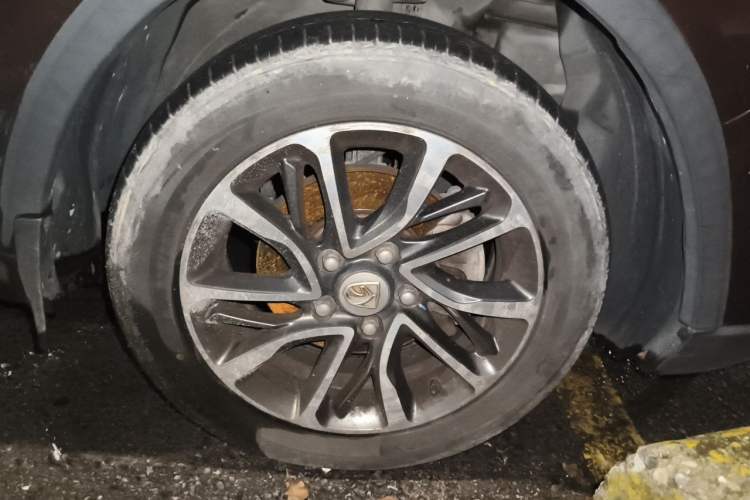Used Baojun 730 2019 1.5T CVT Flagship Version 7 Seats China V Emission Standard Right Front Wheel Hub