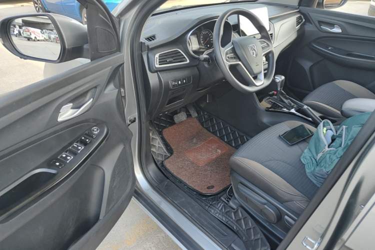 Used Baojun 730 2019 1.5T CVT Fashion Model 7 Seats China VI Emission Standard Driver Seat