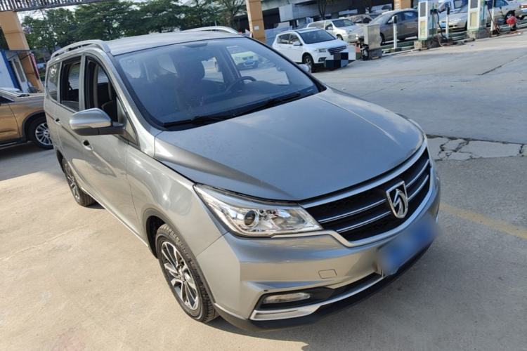 Used Baojun 730 2019 1.5T CVT Fashion Model 7 Seats China VI Emission Standard Front Right 45 Deg