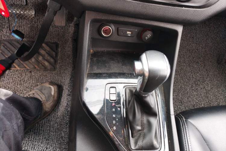 Used Baojun 730 2019 1.5T CVT Fashion Model 7 Seats China V Emission Standard Gear Lever