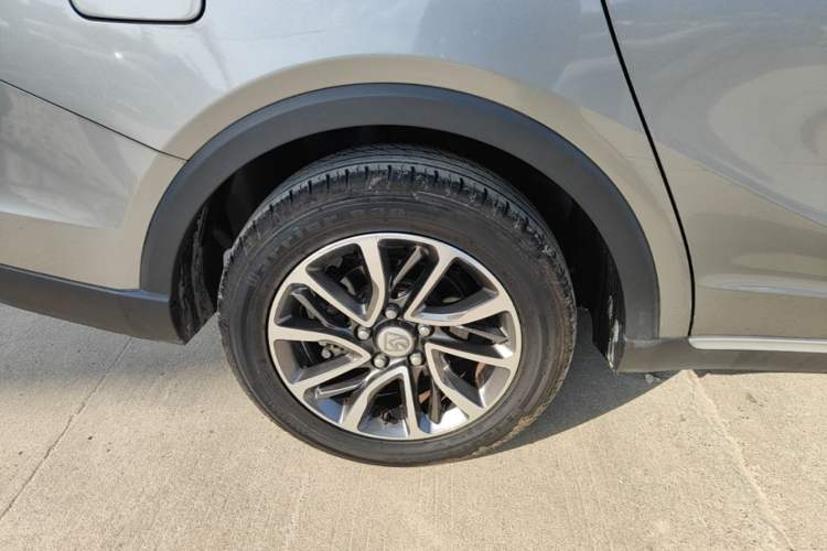 Used Baojun 730 2019 1.5T CVT Fashion Model 7 Seats China VI Emission Standard Right Rear Wheel Hub