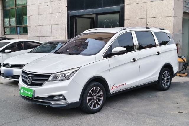 Ojetý Baojun 730 2019 1.5T CVT Fashion Model 7 Seats China VI Emission Standard