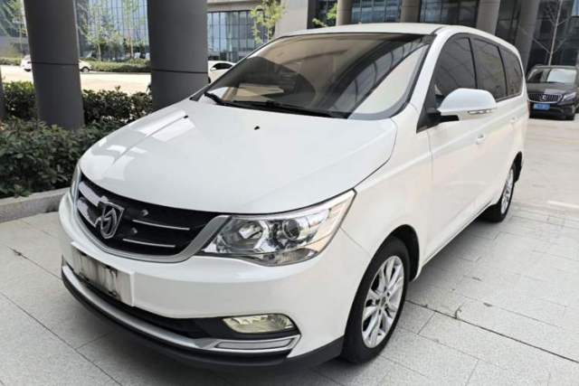 Używany Baojun 730 2019 1.5L Manual Value Edition 7 Seats China VI Emission Standard