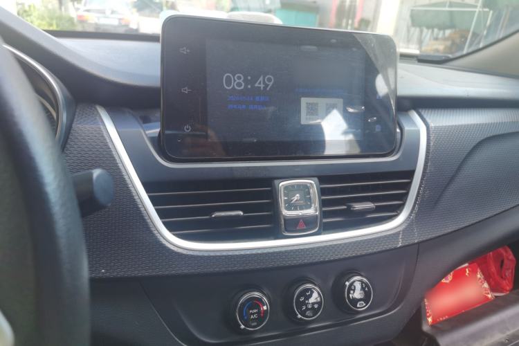 Used Baojun 730 2019 1.5L Manual Fashion Model 7-seater China VI Audio And AC Panel
