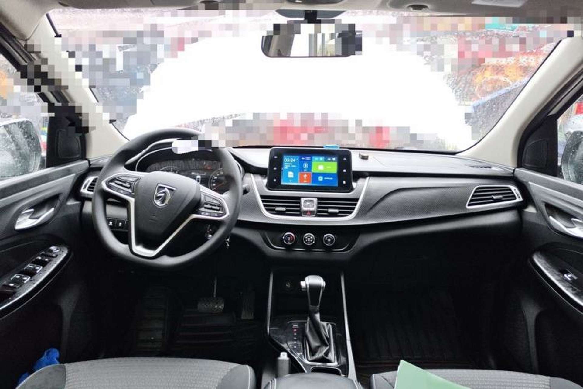 Used Baojun 730 2019 1.5T CVT Fashion Model 7 Seats China VI Emission Standard Center Console
