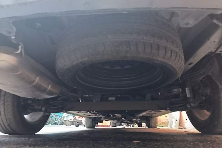 Used Baojun 730 2019 1.5L Manual Fashion Model 7-seater National V Chassis Rear
