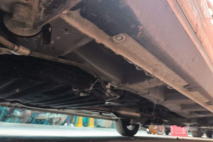 Used Baojun 730 2019 1.5L Manual Fashion Model 7-seater National V Chassis Rear Right