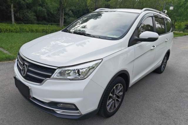 Used Baojun 730 2019 1.5L Manual Fashion Model 7-seater China VI