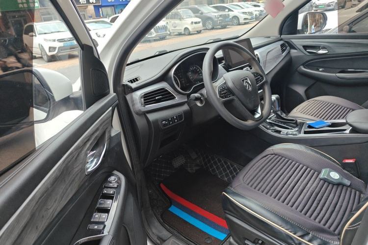 Used Baojun 730 2019 1.5T CVT Flagship Model 7 Seats China VI Emission Standard Driver Seat