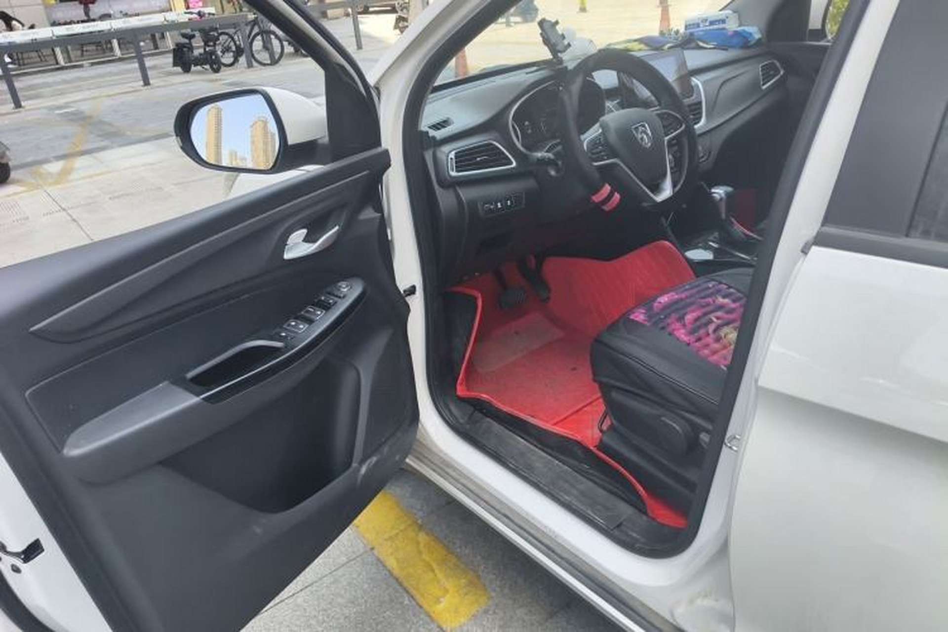 Used Baojun 730 2019 1.5T CVT Fashion Model 7 Seats China VI Emission Standard Driver Seat