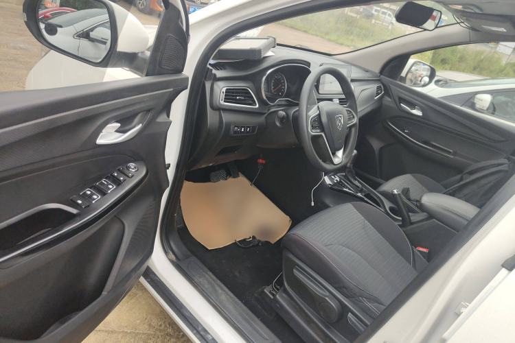 Used Baojun 730 2019 1.5T CVT Fashion Model 7 Seats China V Emission Standard Driver Seat
