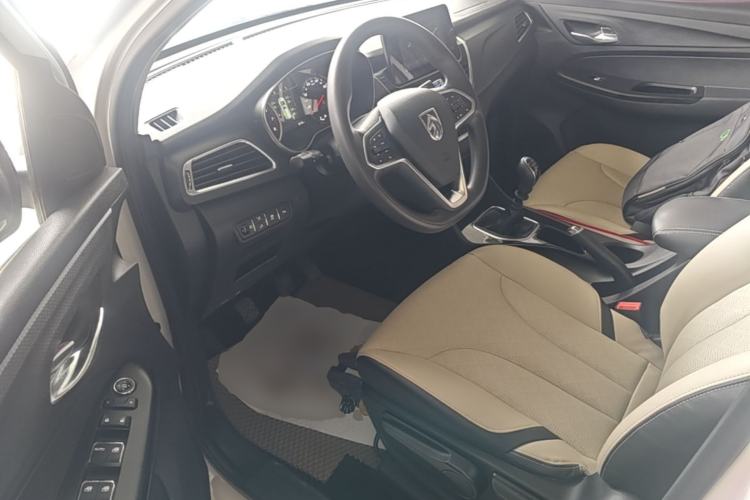 Used Baojun 730 2019 1.5T Manual Fashion Model 7 Seats China V Driver Seat