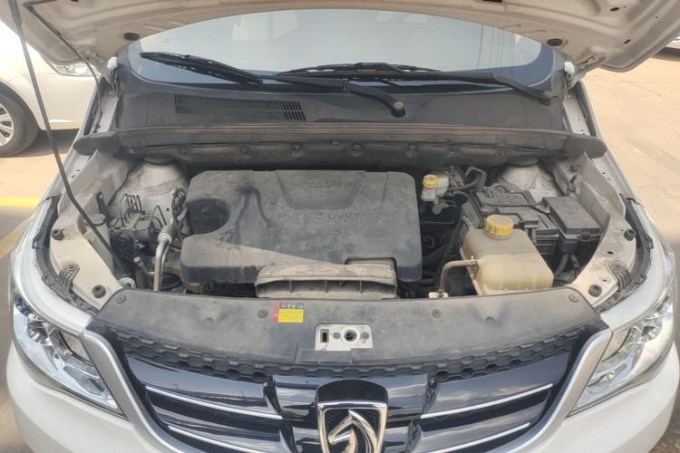 Used Baojun 730 2019 1.5L Manual Value Edition 7 Seats China VI Emission Standard Engine Bay