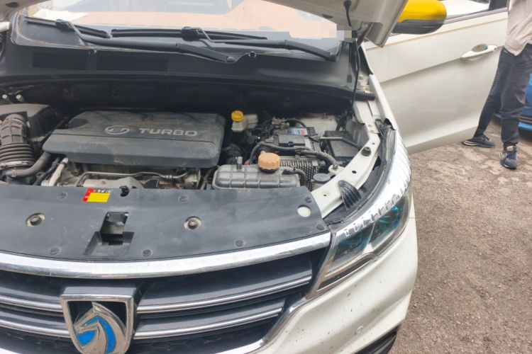 Used Baojun 730 2019 1.5T Manual Mild Hybrid Zhishang Model 7 Seats China V Emission Standard Engine Bay Left