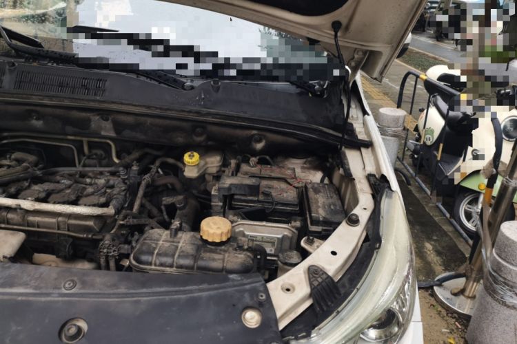 Used Baojun 730 2019 1.5T CVT Fashion Model 7 Seats China VI Emission Standard Engine Bay Left