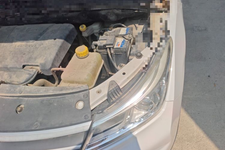 Used Baojun 730 2019 1.5L Manual Fashion Model 7-seater China VI Engine Bay Left