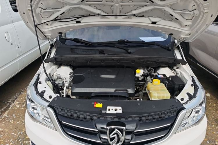 Used Baojun 730 2019 1.5L Manual Value Edition 7 Seats China VI Emission Standard Engine Bay