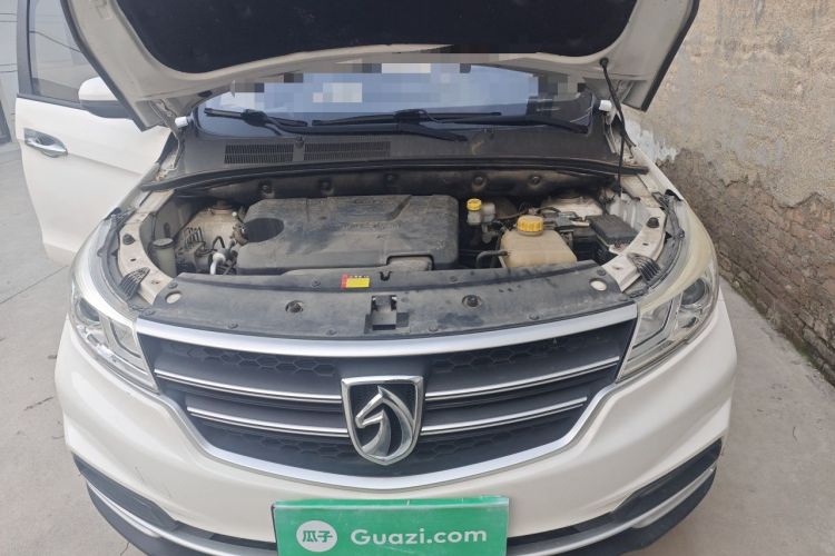 Used Baojun 730 2019 1.5L Manual Fashion Model 7-seater National V Engine Bay