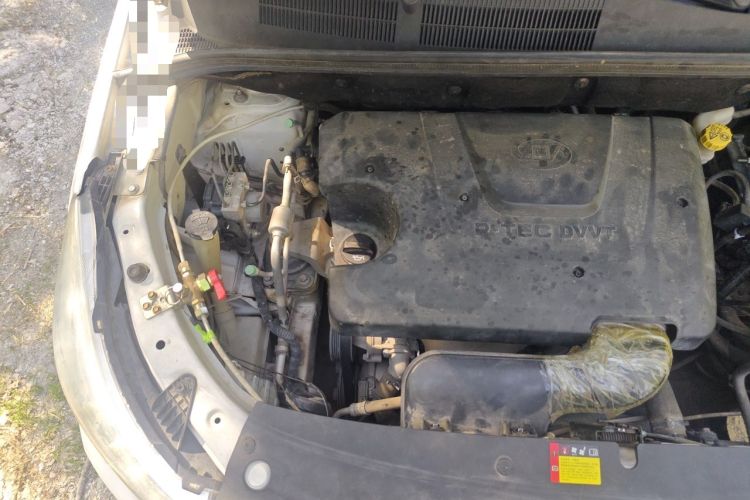Used Baojun 730 2019 1.5L Manual Fashion Model 7-seater National V Engine Bay Right