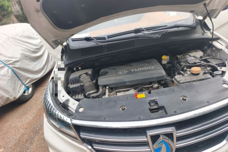 Used Baojun 730 2019 1.5T Manual Mild Hybrid Zhishang Model 7 Seats China V Emission Standard Engine Bay Right