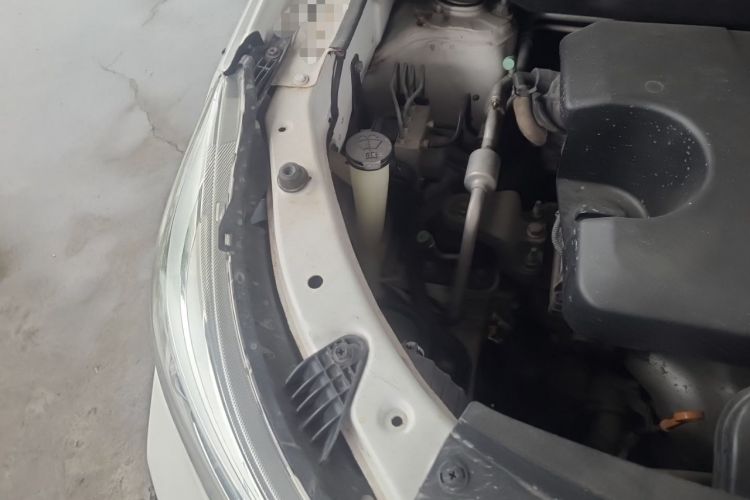 Used Baojun 730 2019 1.5L Manual Fashion Model 7-seater National V Engine Bay Right