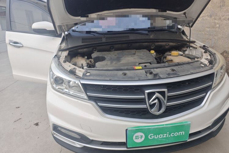 Used Baojun 730 2019 1.5L Manual Fashion Model 7-seater National V Engine Bay Right
