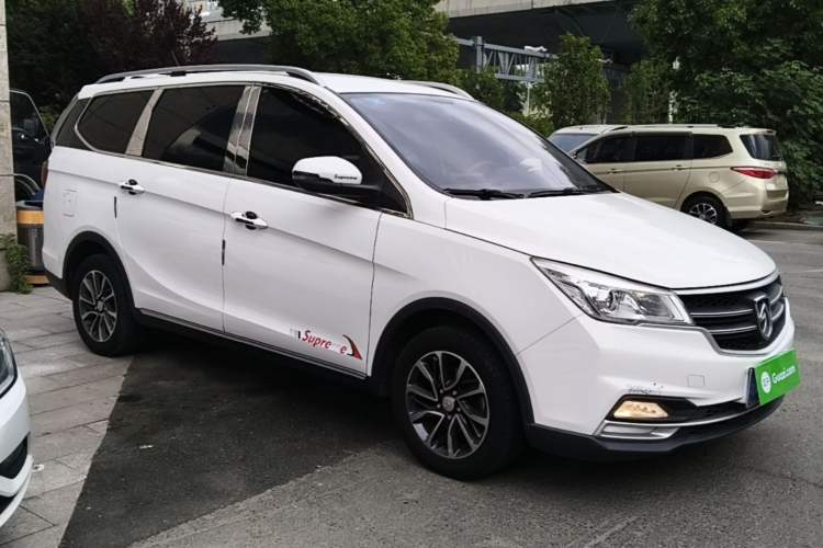 Used Baojun 730 2019 1.5T CVT Fashion Model 7 Seats China VI Emission Standard Exterior 1