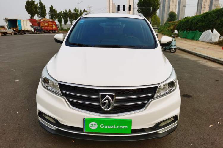 Used Baojun 730 2019 1.5L Manual Fashion Model 7-seater National V Exterior 1