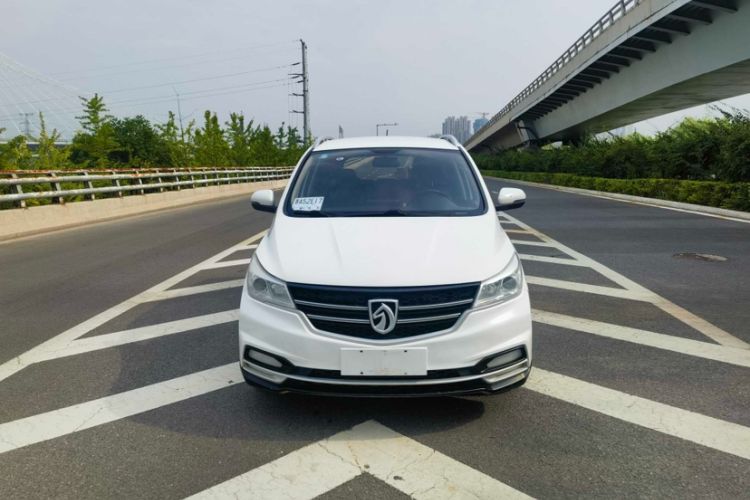 Used Baojun 730 2019 1.5T CVT Fashion Model 7 Seats China VI Emission Standard Exterior 1