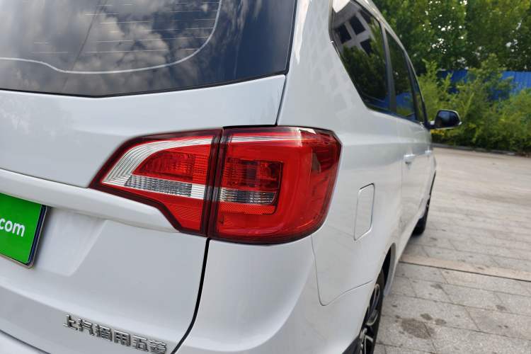 Used Baojun 730 2019 1.5L Manual Value Edition 7 Seats China VI Emission Standard Exterior 10