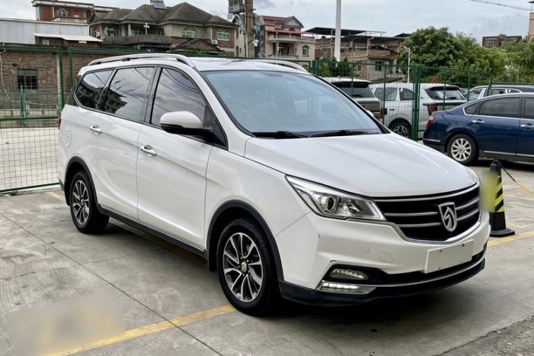Used Baojun 730 2019 1.5T CVT Flagship Model 7 Seats China VI Emission Standard Exterior 2