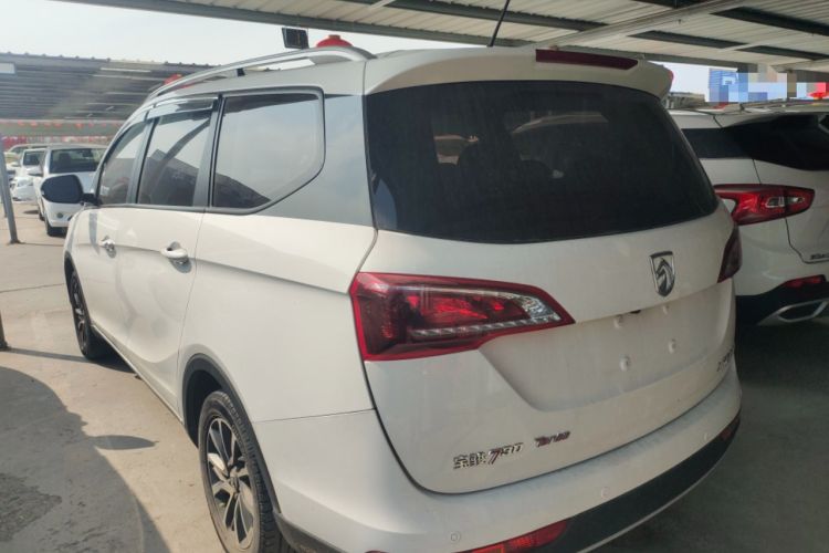 Used Baojun 730 2019 1.5T Manual Fashion Model 7-seater National V Exterior 2