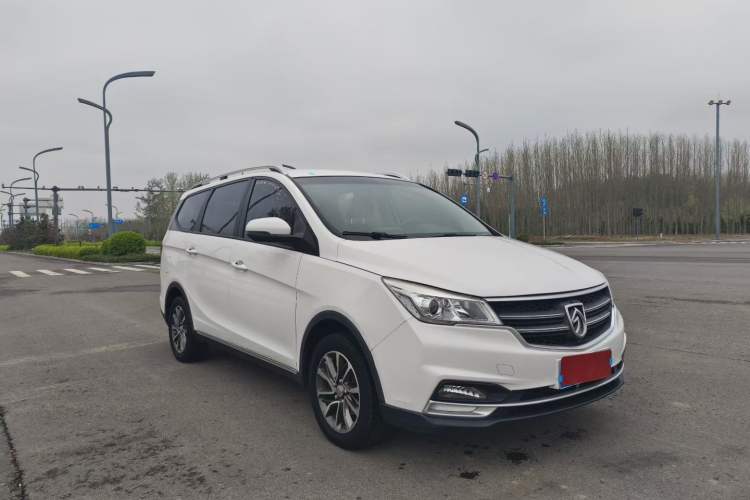 Used Baojun 730 2019 1.5T CVT Fashion Model 7 Seats China VI Emission Standard Exterior 2
