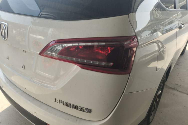 Used Baojun 730 2019 1.5T Manual Fashion Model 7-seater National V Exterior 3