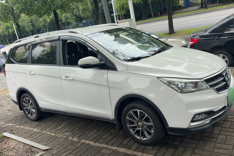 Used Baojun 730 2019 1.5T CVT Fashion Model 7 Seats China VI Emission Standard Exterior 3