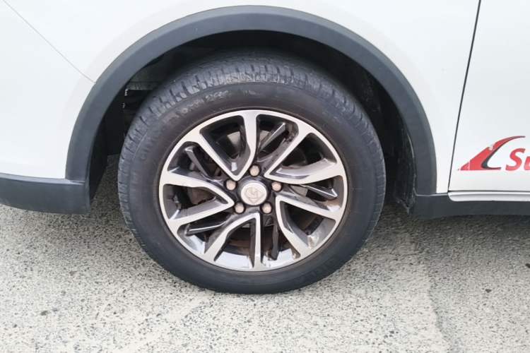 Used Baojun 730 2019 1.5T CVT Fashion Model 7 Seats China VI Emission Standard Exterior 4