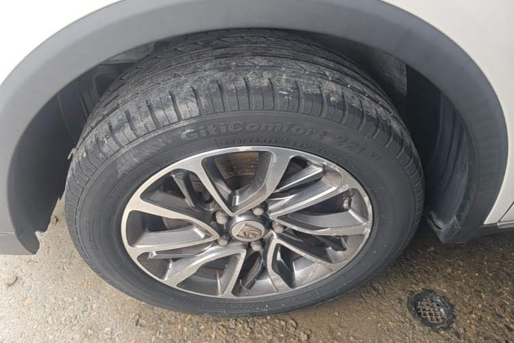Used Baojun 730 2019 1.5T Manual Fashion Model 7 Seats China V Exterior 4