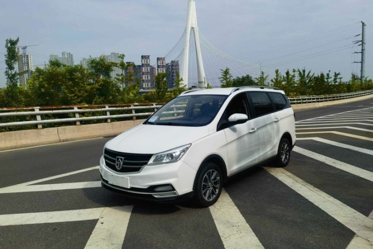 Used Baojun 730 2019 1.5T CVT Fashion Model 7 Seats China VI Emission Standard Exterior 4