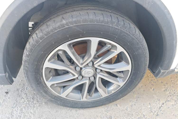 Used Baojun 730 2019 1.5T CVT Fashion Model 7 Seats China VI Emission Standard Exterior 7
