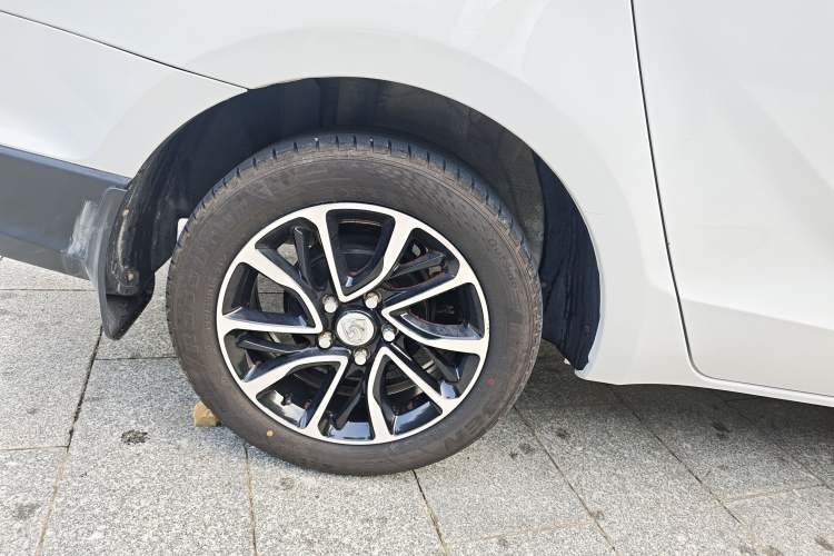 Used Baojun 730 2019 1.5L Manual Value Edition 7 Seats China VI Emission Standard Exterior 9