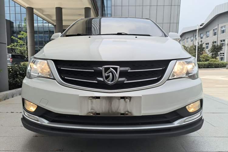 Used Baojun 730 2019 1.5L Manual Value Edition 7 Seats China VI Emission Standard Front