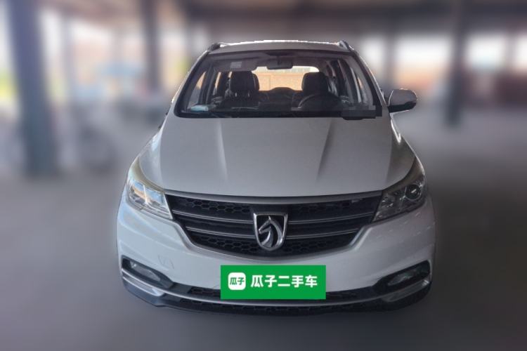 Used Baojun 730 2019 1.5L Manual Fashion Model 7-seater China VI Front