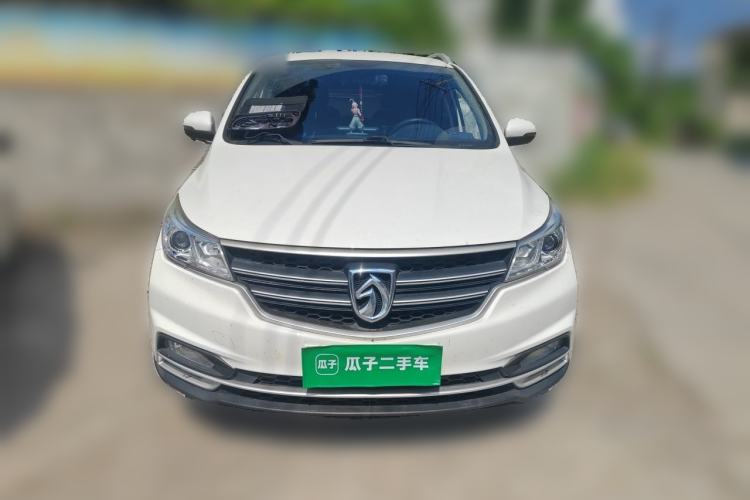 Used Baojun 730 2019 1.5L Manual Fashion Model 7-seater National V Front