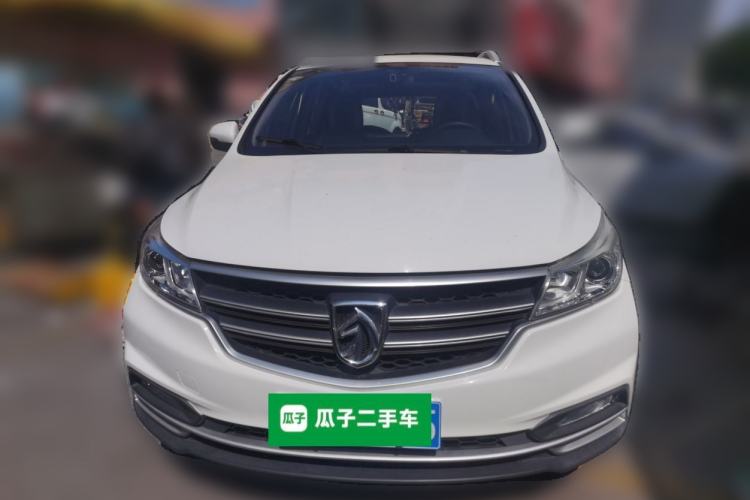 Used Baojun 730 2019 1.5L Manual Fashion Model 7-seater National V Front