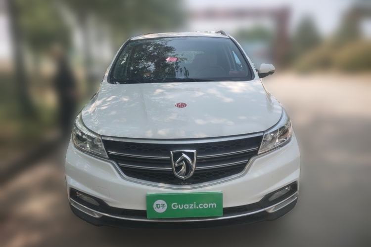 Used Baojun 730 2019 1.5L Manual Fashion Model 7-seater China VI Front