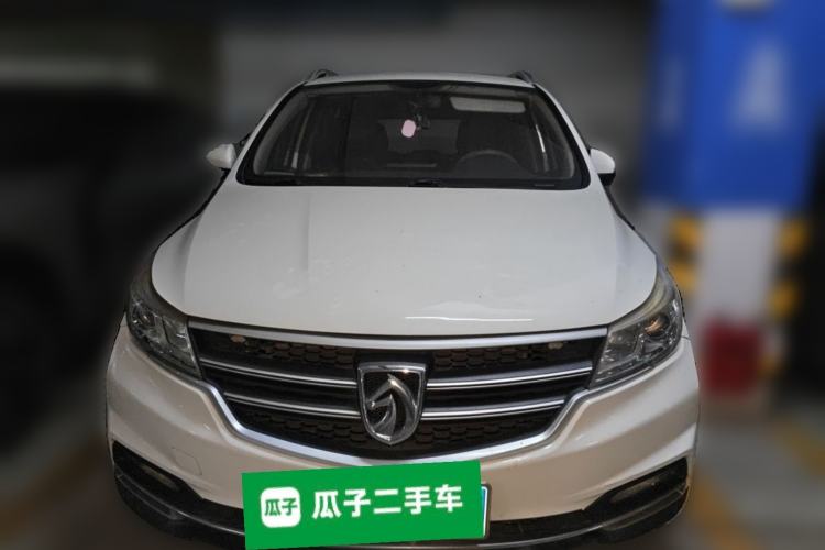 Used Baojun 730 2019 1.5L Manual Fashion Model 7-seater China VI Front
