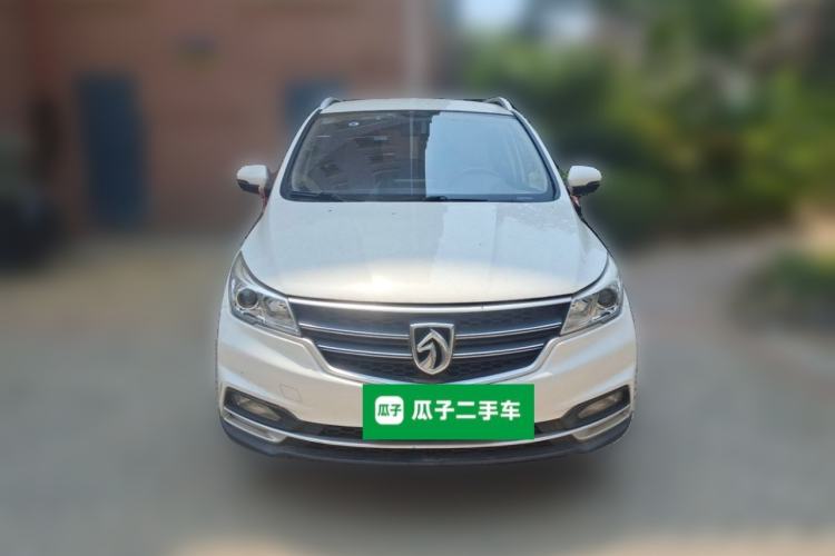 Used Baojun 730 2019 1.5L Manual Fashion Model 7-seater China VI Front