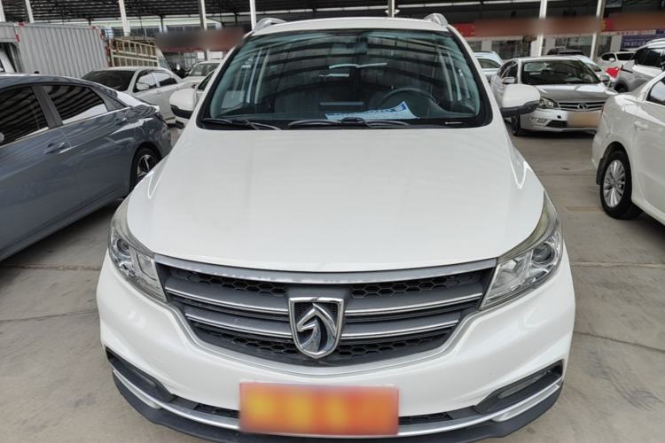 Used Baojun 730 2019 1.5L Manual Fashion Model 7-seater China VI Front