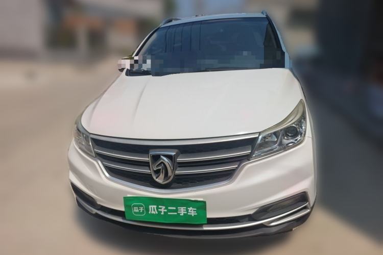 Used Baojun 730 2019 1.5L Manual Fashion Model 7-seater China VI Front